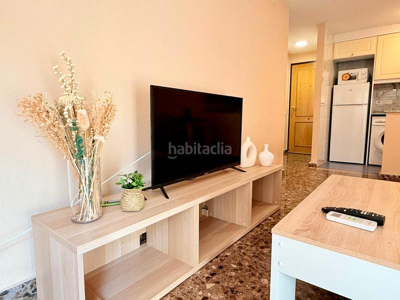 Foto f0d22fbe-2bee-4b4c-87cb-617c471eda66. Miete etagenwohnung in L´Hort de Senabre Valencia