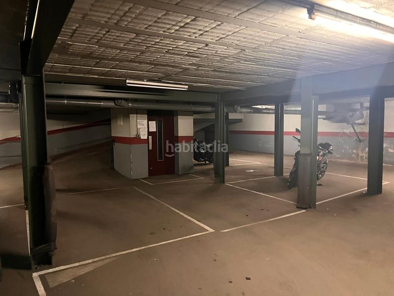 Foto 0e3b4e41-da6a-430c-aadd-2c6335d640db. Aparcament cotxe a Centre Viladecans