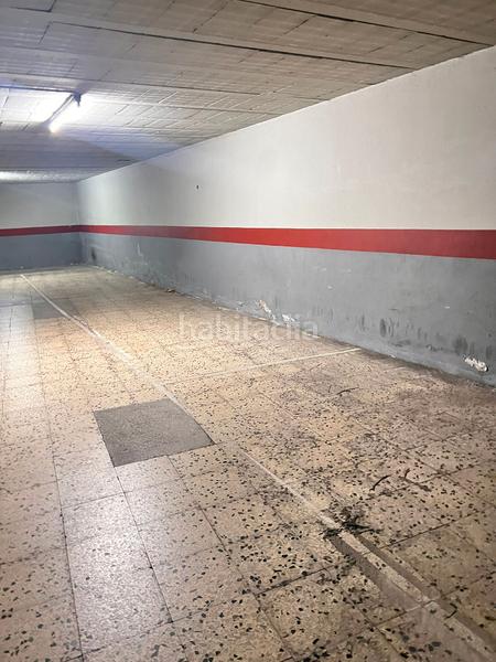 Foto f81576aa-f64e-418e-9574-8bc56a88db52. Aparcament cotxe a Centre Viladecans