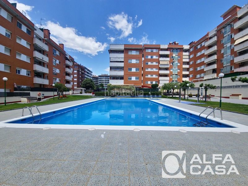 Foto 1976d1d8-de2d-4ac3-b95e-8e56ea3a4df5. Pis amb calefacció aparcament piscina a Fenals Lloret de Mar