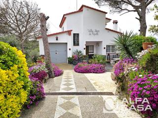 Casa a Mas Altaba - El Molí. Espectacular casa en maçanet de la selva