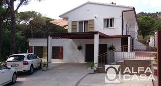 Xalet a Castell d´Aro. Exclusiva casa de lujo con licencia turística en platja daro