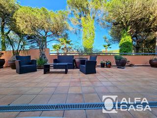 Piso  Sa boadella. Exclusivo bajo con jardín privado en sa boadella, lloret de mar!