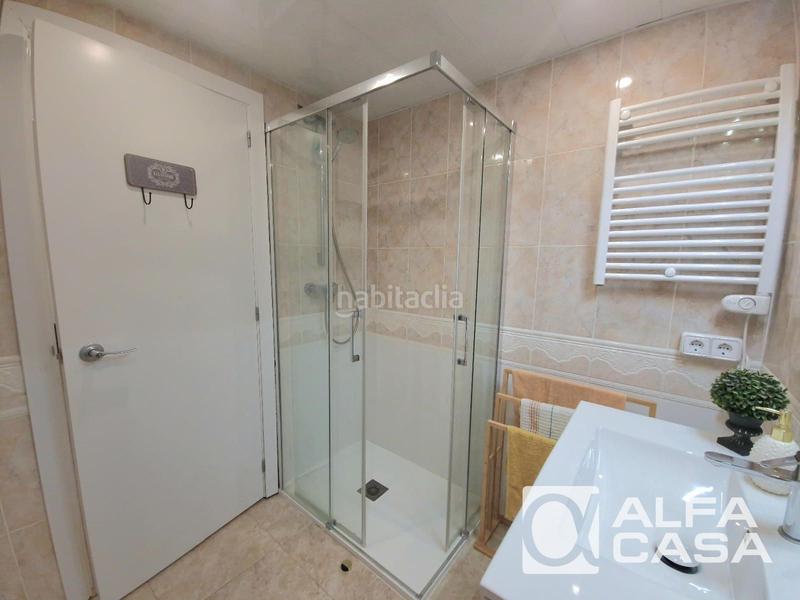 Foto 40905034-32bc-417f-b5d3-34ab9e6aaea9. Pis amb calefacció a Centre Lloret de Mar