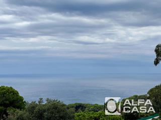 Casa  Violetes. Casa en venta serra brava con vistas al mar