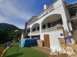 Casa a Santa Maria de Llorell. Villa en santa maria de llorell  exclusividad y vistas al mar