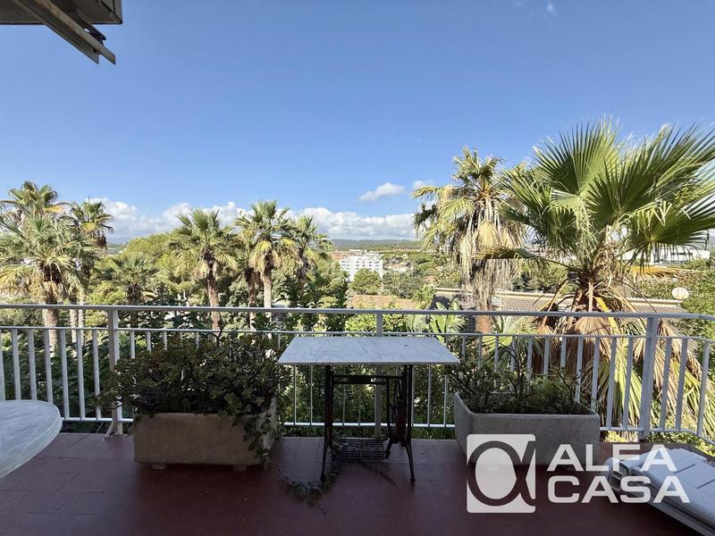 Foto 8ba5b6f2-ae25-4292-957a-0826bd66c8d4. House with parking pool in Fenals Lloret de Mar