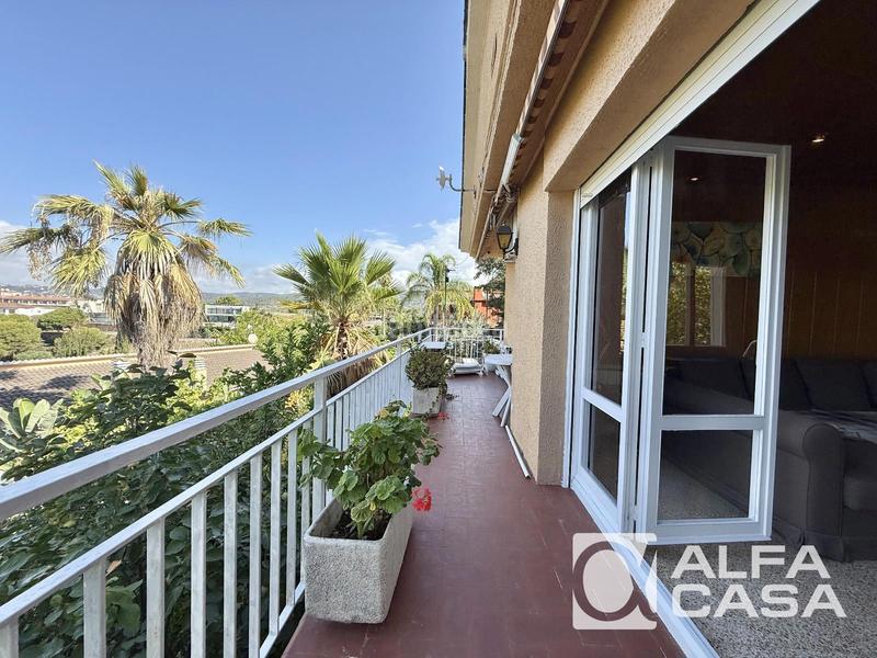 Foto b95eda90-9c43-4fb1-b495-0d4ffac53ae5. House with parking pool in Fenals Lloret de Mar