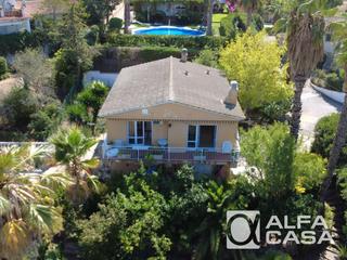 Casa  Maria fortuny. Casa con licencia turística en fenals, lloret de mar, con vistas