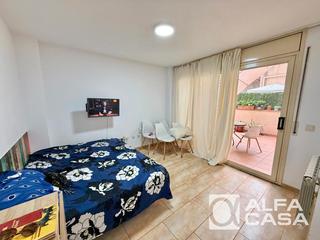 Appartement à Centre. Piso con terraza y licencia turística en lloret de mar
