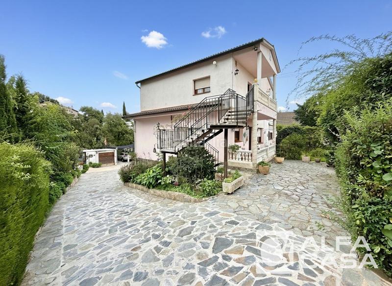 Foto 15cc3538-807f-420e-9f5e-945e36acb3eb. Casa  con piscina en aiguaviva en Aiguaviva Parc Vidreres