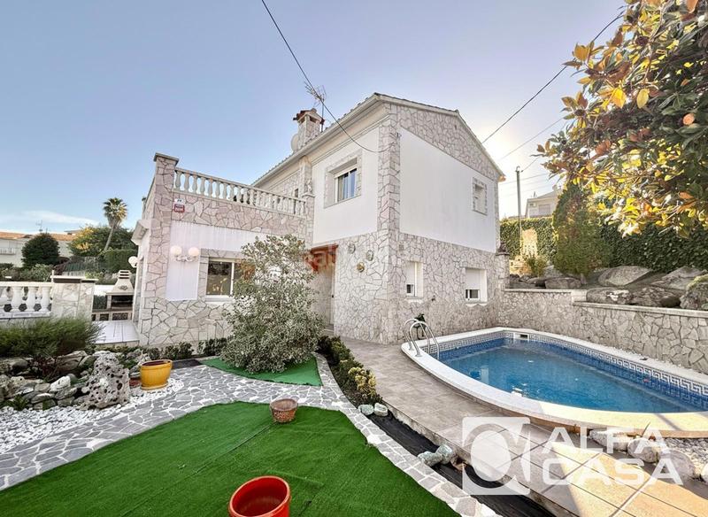 Foto 5babbfac-a09f-4ed0-b699-3fa422b40d8d. Casa amb calefacció aparcament piscina a Santa Clotilde Lloret de Mar