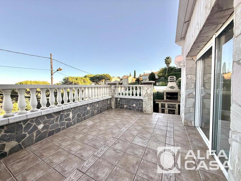 Foto e413e53f-b60d-4494-aa0f-96867ff46774. Casa amb calefacció aparcament piscina a Santa Clotilde Lloret de Mar