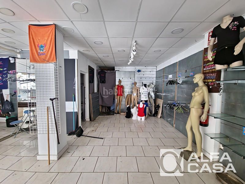 Foto 21bcd025-f112-4043-957a-793ce50b1cde. Local comercial a Centre Lloret de Mar