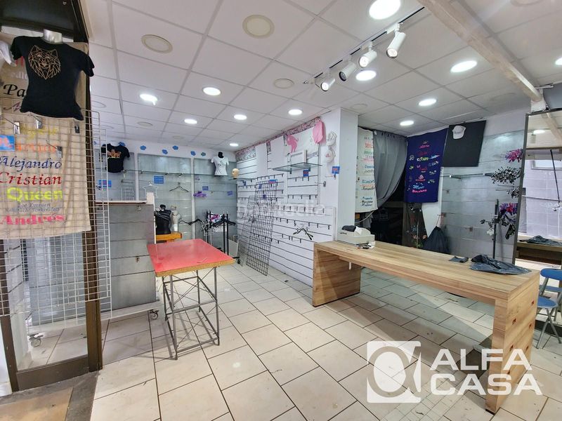 Foto 8dc66c42-69a4-4f97-ad1b-a498ee0125fe. Local comercial a Centre Lloret de Mar