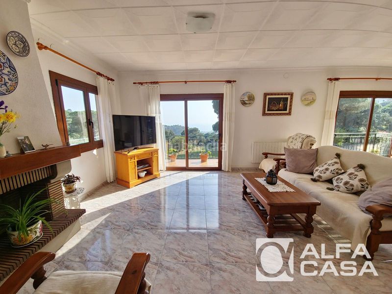 Foto 2d162a88-1551-4d99-a7ff-ebf4569f8444. Casa amb calefacció aparcament a Serra Brava Lloret de Mar