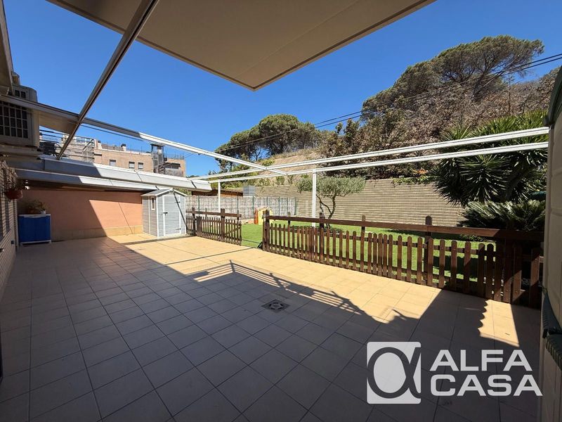 Foto cfef4d62-51b4-4749-91f4-81ef3724649d. Piso bajo con terraza en rieral, en El Molí-El Rieral Lloret de Mar