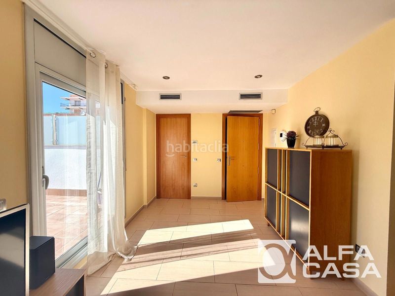 Foto 04c17c43-c94a-4f54-99ce-658b242e7d10. Pis amb calefacció aparcament a Centre Lloret de Mar