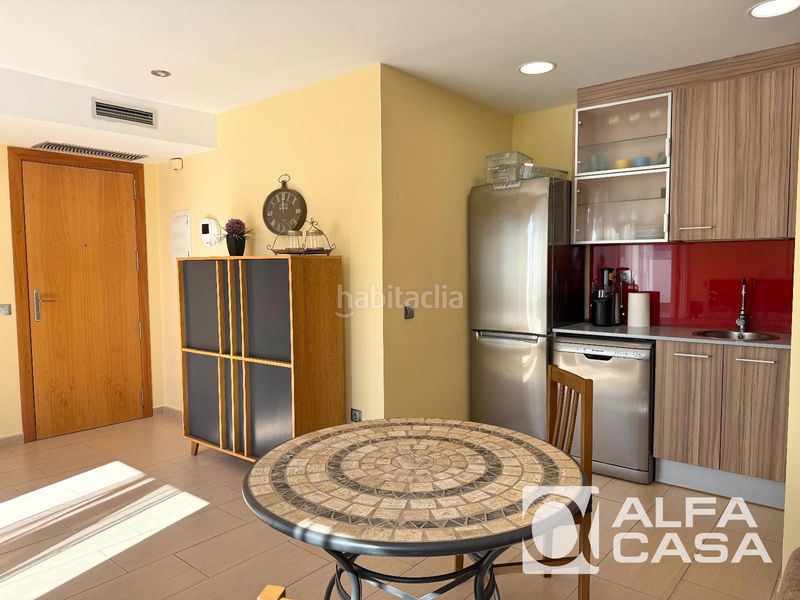 Foto 15c4309d-4050-47ee-ac30-db7c9d2ed7f8. Pis amb calefacció aparcament a Centre Lloret de Mar