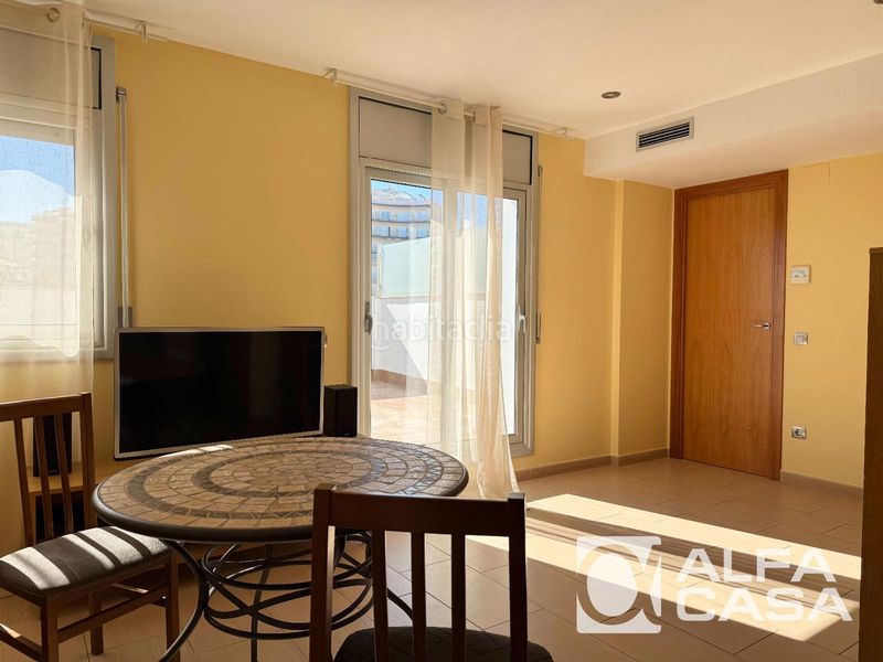 Foto 28de5664-55be-4917-800e-4e34074260e2. Pis amb calefacció aparcament a Centre Lloret de Mar