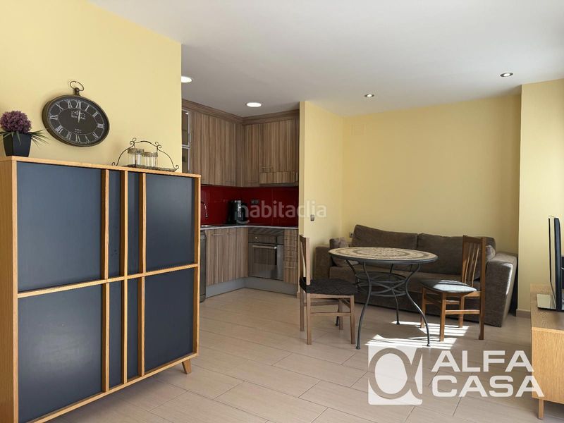 Foto 3ad87074-6dd6-4882-a353-d9e07b8bf7b4. Pis amb calefacció aparcament a Centre Lloret de Mar