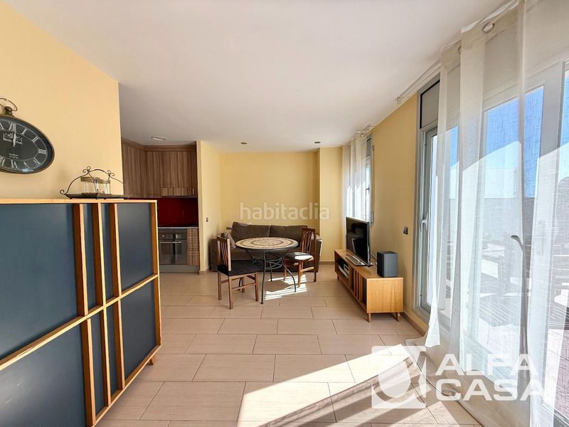 Foto b15a0c9b-f5d2-4d44-a4d1-c052e7a19845. Pis amb calefacció aparcament a Centre Lloret de Mar