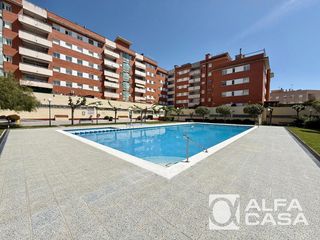 Appartement  Narcis macia i domenech. Piso en venta fenals, lloret de mar parking, piscina y 300 m del