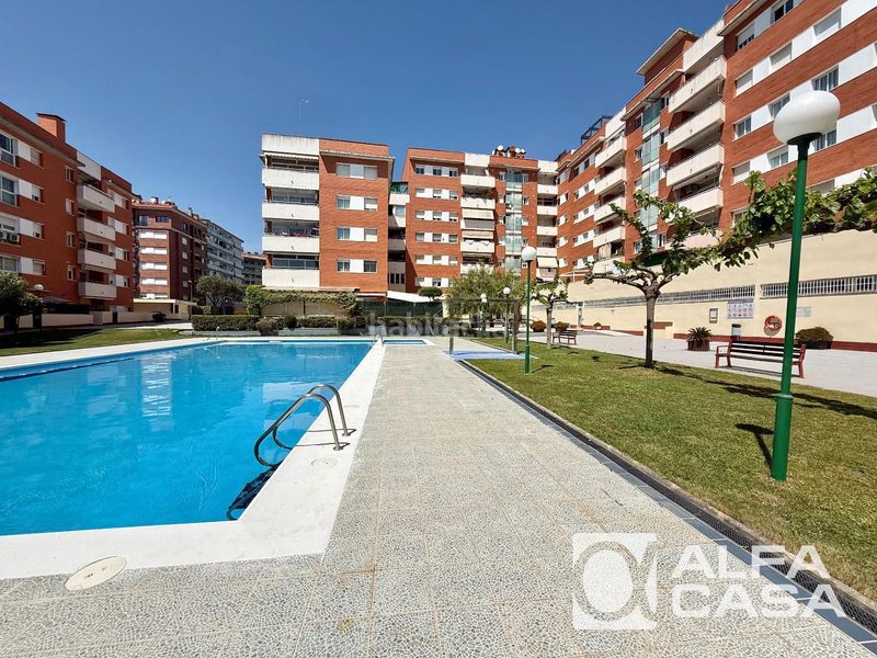 Foto cafa531f-be86-4813-8b26-a4fcb32e1440. Pis amb calefacció aparcament piscina a Fenals Lloret de Mar