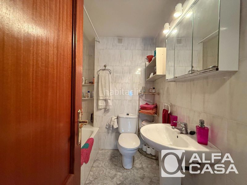 Foto d62c36b6-40b6-4551-88a9-2f958a6fe696. Pis amb calefacció aparcament piscina a Fenals Lloret de Mar
