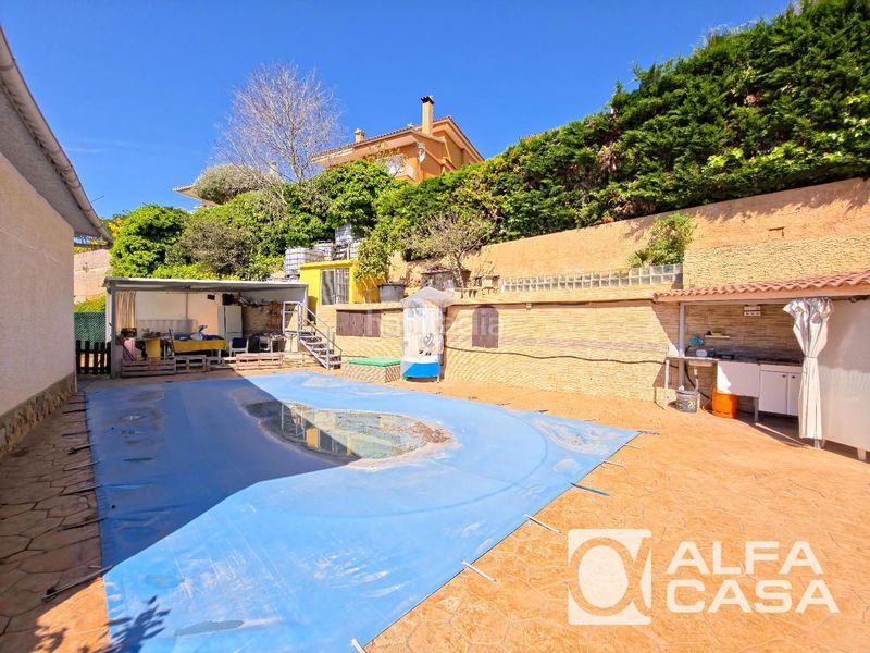 Foto 6fbf86d3-c15b-4922-a193-80cd8ea1e876. Casa amb calefacció aparcament piscina a Condado del Jaruco - Puigventós Lloret de Mar