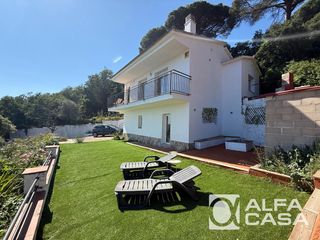 Casa  Pollancre. Casa en venta aiguaviva parc, vidreres