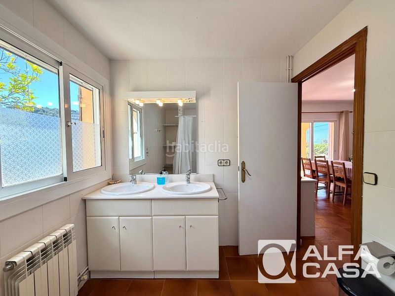 Foto 073be195-b81a-4665-906e-7c8e1707d541. Casa amb calefacció aparcament piscina a Serra Brava Lloret de Mar