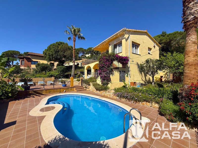 Foto 26daf54b-2b9a-4ab0-a918-09711cdef0db. Casa amb calefacció aparcament piscina a Serra Brava Lloret de Mar