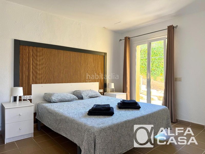Foto ade40dd8-f435-4f52-bec4-c3608008234b. Casa amb calefacció aparcament piscina a Serra Brava Lloret de Mar