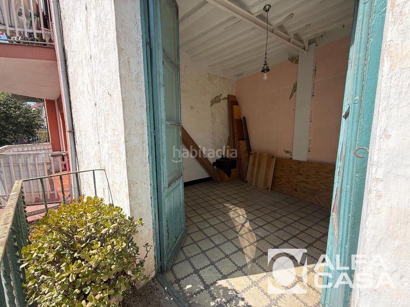 Foto 5d114c64-3a1a-40d7-b71c-8b011e08d2e0. Edificio  en venta con local comercial a 100 m del mar en Blanes