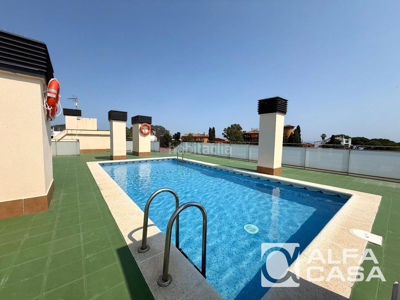 Foto f539949b-1b7c-41ab-8f34-e1d8d049abae. Pis amb calefacció aparcament piscina a Fenals Lloret de Mar