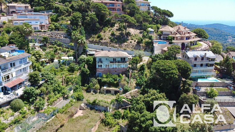 Foto 39424d9e-ba6b-44f7-b97c-0abe0d48f60b. Casa amb calefacció aparcament a Roca Grossa Lloret de Mar