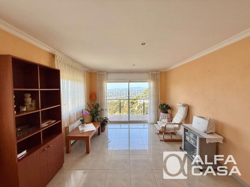 Foto 4b061fa6-9293-4a14-9ece-a74ab1bed331. Casa amb calefacció aparcament a Roca Grossa Lloret de Mar