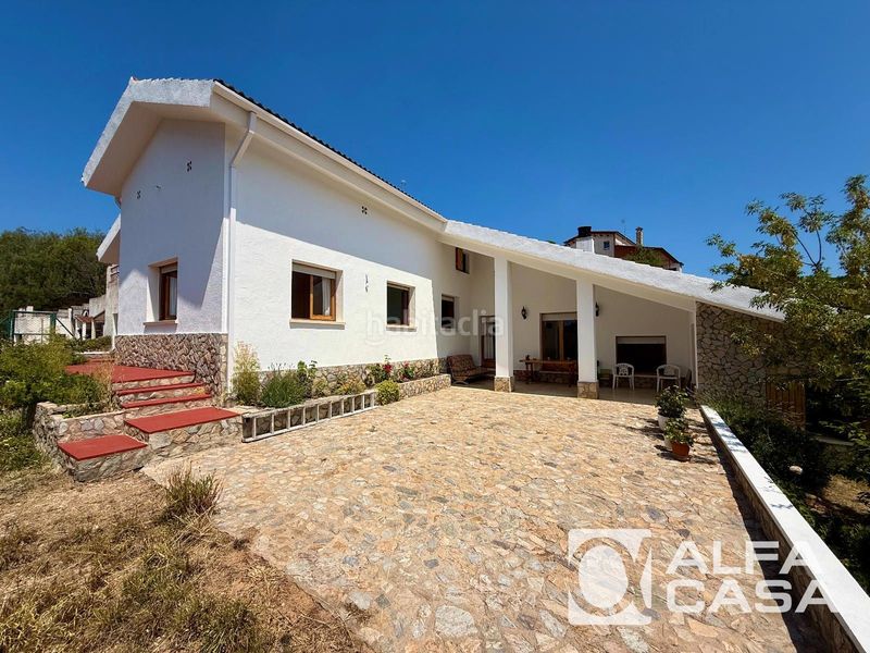 Foto 54a00710-487c-4f60-b2f0-a11e93e9d016. Casa amb calefacció aparcament a Aiguaviva Parc Vidreres
