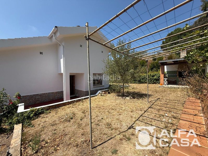 Foto 8b303f12-c7b2-4abc-a89e-8666d0f92bd1. Casa amb calefacció aparcament a Aiguaviva Parc Vidreres
