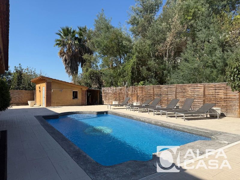Foto 06f6d3fb-e729-4b26-b990-39f3e69fda86. Casa amb calefacció piscina a Aiguaviva Parc Vidreres
