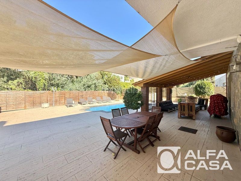 Foto e2ad1bea-658d-45c6-bf74-2d6a9f599482. Casa amb calefacció piscina a Aiguaviva Parc Vidreres
