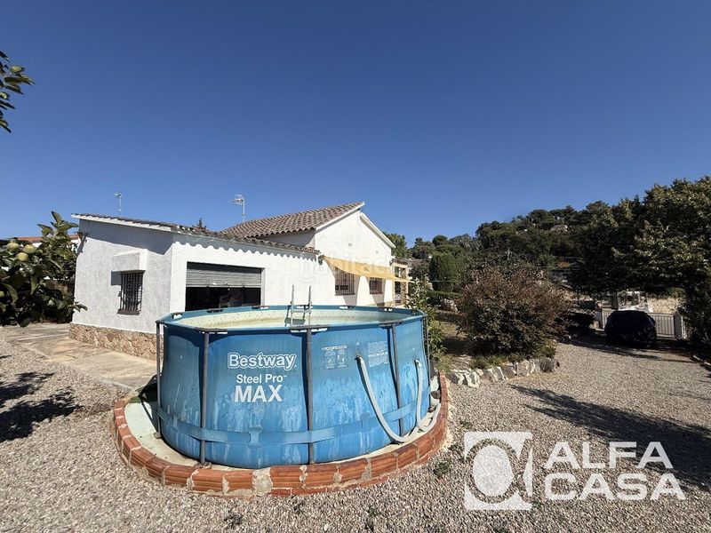 Foto 807ebfb4-b676-4a10-bfe1-f0b0bec353dd. Casa amb aparcament a Aiguaviva Parc Vidreres