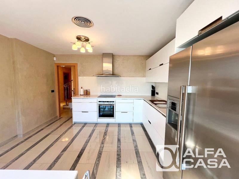 Foto 1fa1d68c-2d1e-468d-8eec-483aa04c4096. Maison avec chauffage parking piscine dans Montgoda Lloret de Mar