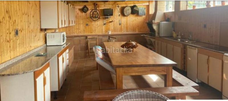 Foto e39e57e8-8ed6-468a-b749-df6ab8ce46aa. Casa amb xemeneia calefacció aparcament piscina a Valdoviño