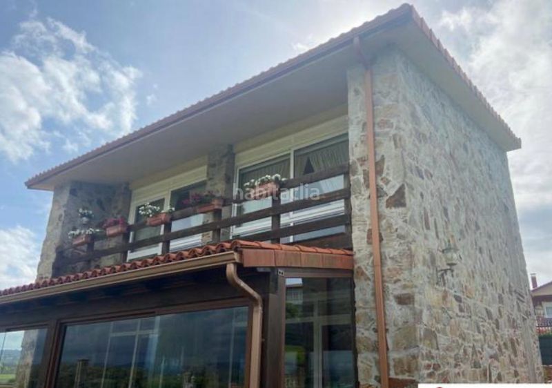 Foto e51af159-8b4e-43fc-9d89-da48f0b45d0a. Casa amb xemeneia calefacció aparcament piscina a Valdoviño