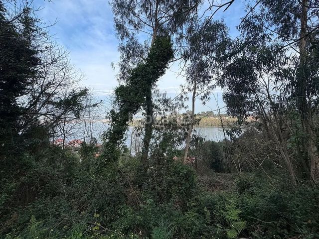 Foto 9302fbfd-2b64-4059-9787-bc6eff8e56cf. Terreny residencial a Mugardos