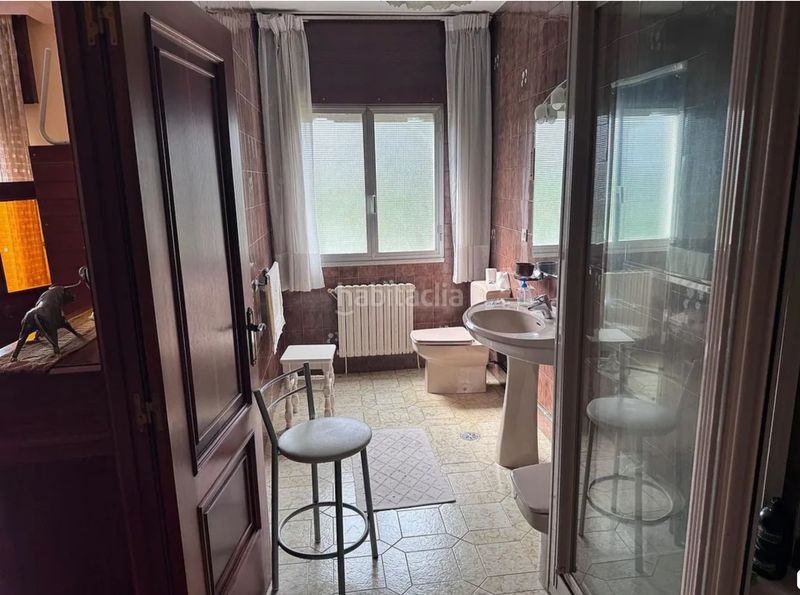 Foto 610f2d03-d684-40db-87c6-99fa31a61478. Casa amb xemeneia calefacció aparcament a Parroquias de Santiago Santiago de Compostela