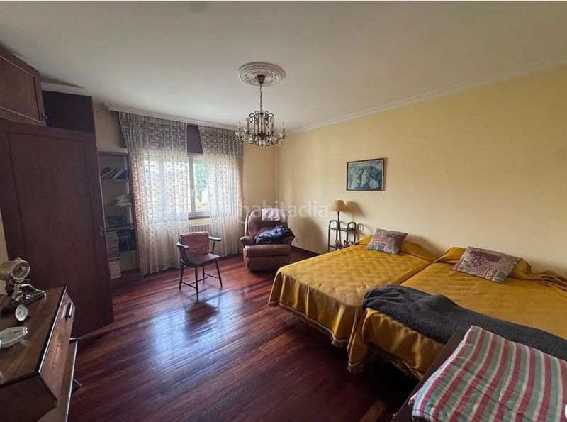 Foto 645175bf-4766-4d0a-abe2-41df97cbca9d. Casa amb xemeneia calefacció aparcament a Parroquias de Santiago Santiago de Compostela