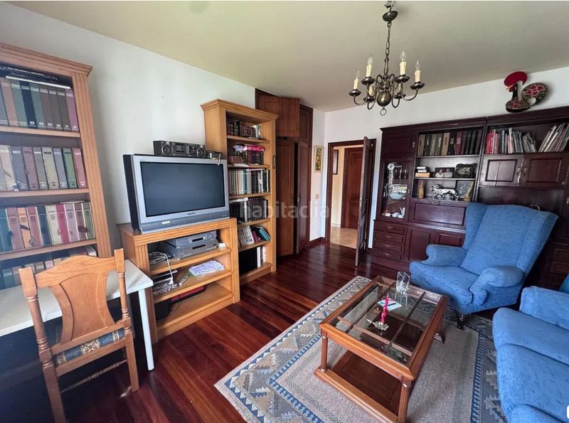 Foto 8c794a27-90d6-44d0-9604-15cae0d3cde0. Casa amb xemeneia calefacció aparcament a Parroquias de Santiago Santiago de Compostela